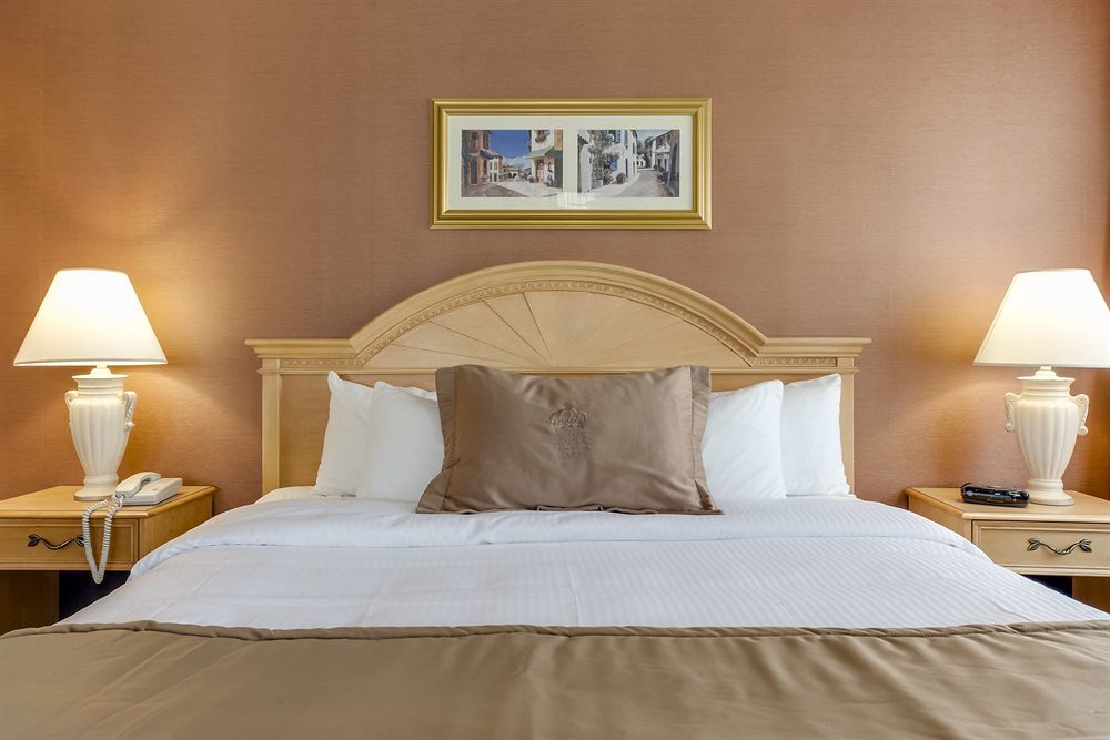 Monte Carlo Inn Brampton Eksteriør billede