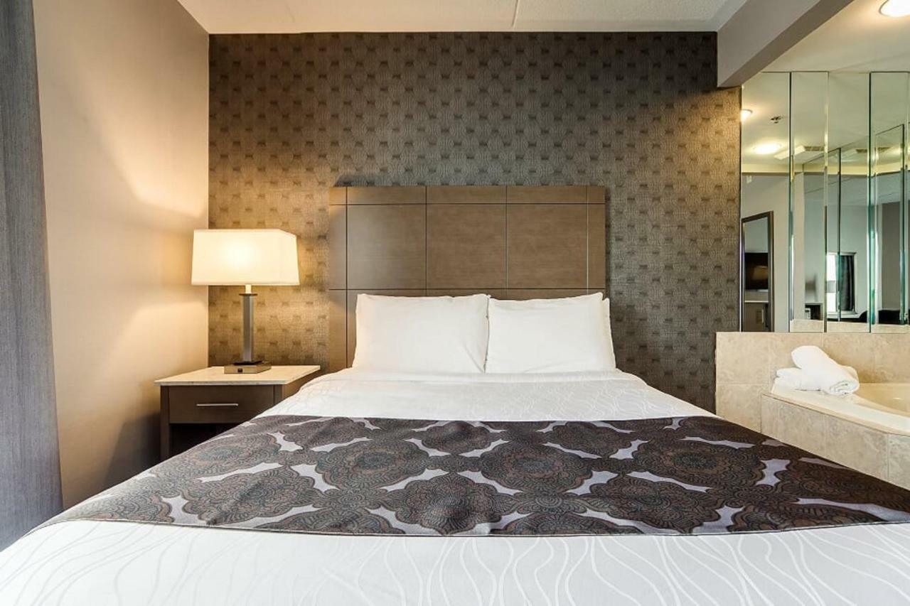 Monte Carlo Inn Brampton Eksteriør billede