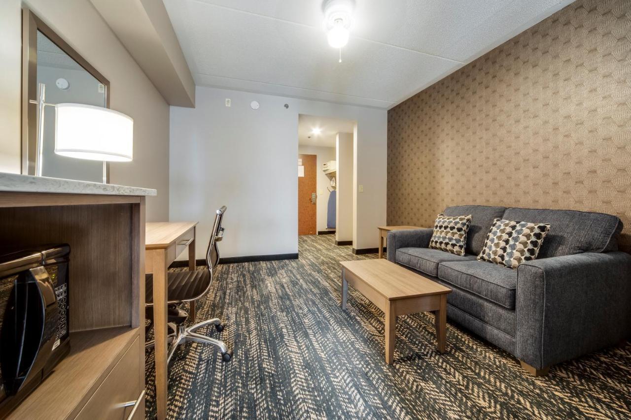 Monte Carlo Inn Brampton Eksteriør billede
